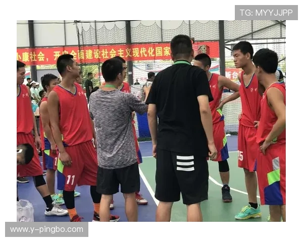 篮球比赛中，发球规则的具体条文与判罚细则全面解析